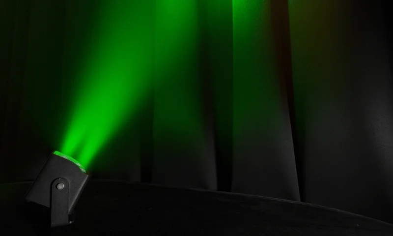 BeamZ BBP44 Weatherproof Battery Powered Wireless Uplighter